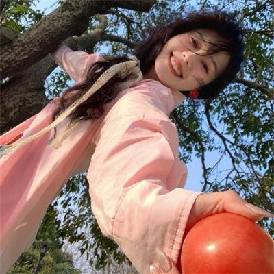 姊姊妹妹站起来